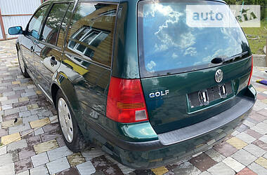 Універсал Volkswagen Golf 2000 в 