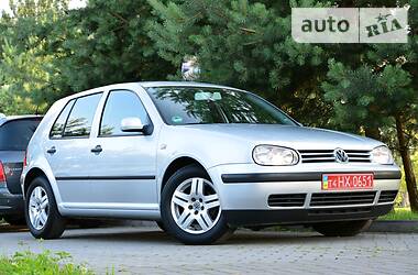 Хетчбек Volkswagen Golf 2001 в 