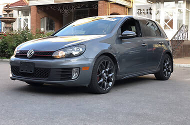 Хетчбек Volkswagen Golf 2013 в 