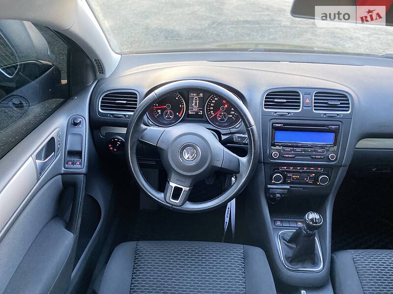 Хетчбек Volkswagen Golf 2011 в Луцьку фото 68 Хетчбек Volkswagen Golf 2011 в Луцьку
