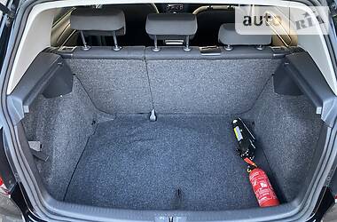 Хетчбек Volkswagen Golf 2011 в 