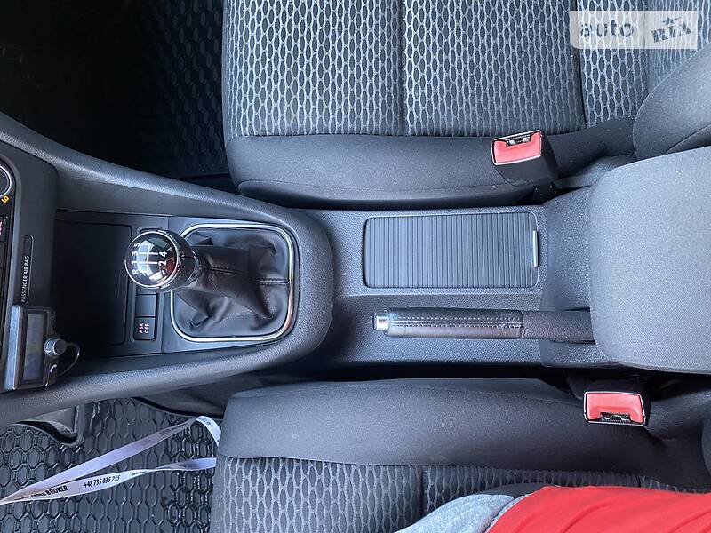 Хетчбек Volkswagen Golf 2011 в Луцьку фото 79 Хетчбек Volkswagen Golf 2011 в Луцьку