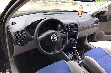 Хэтчбек Volkswagen Golf 1999 в Черновцах