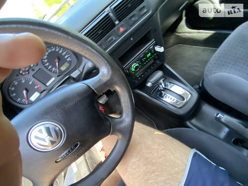 Хетчбек Volkswagen Golf 1998 в Вінниці