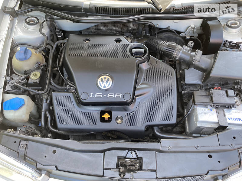 Хетчбек Volkswagen Golf 1998 в Вінниці