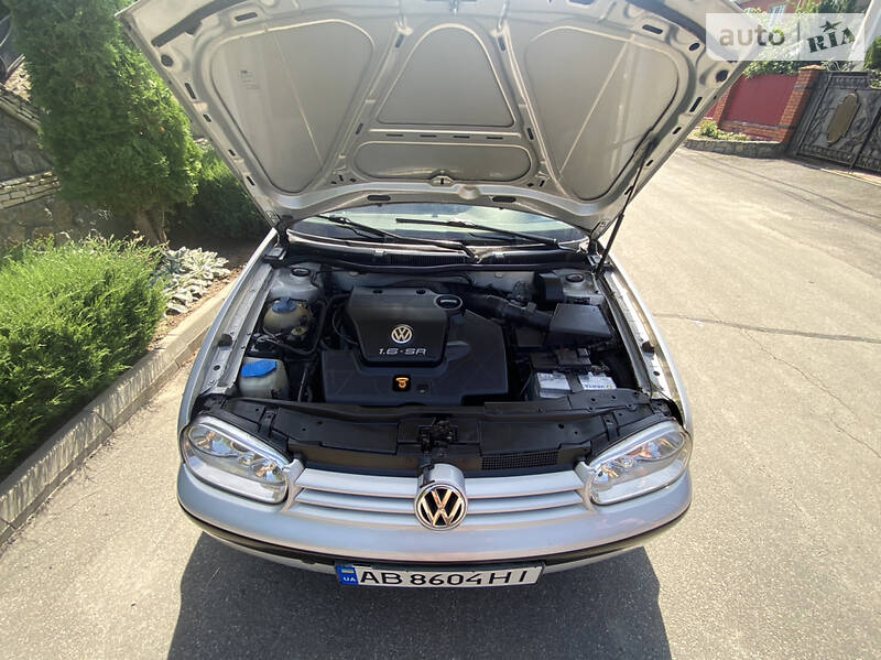 Хетчбек Volkswagen Golf 1998 в Вінниці