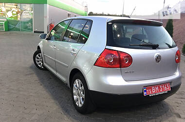 Хетчбек Volkswagen Golf 2008 в 