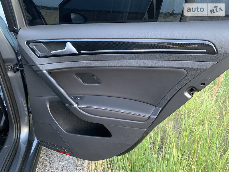 Універсал Volkswagen Golf 2018 в Дніпрі фото 43 Універсал Volkswagen Golf 2018 в Дніпрі