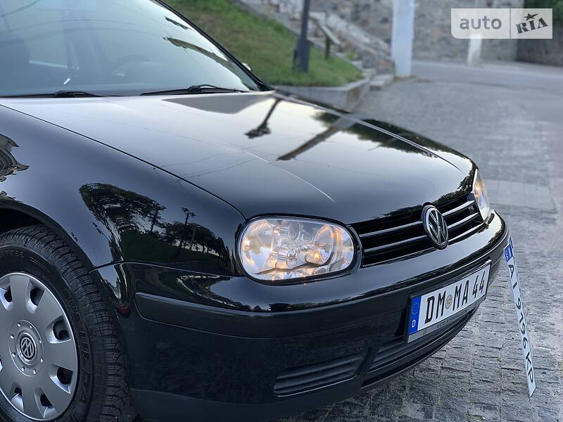 Хэтчбек Volkswagen Golf 2001 в Белой Церкви