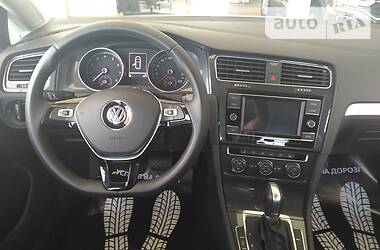 Хетчбек Volkswagen Golf 2018 в 
