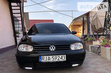 Седан Volkswagen Golf 2000 в Тернополе