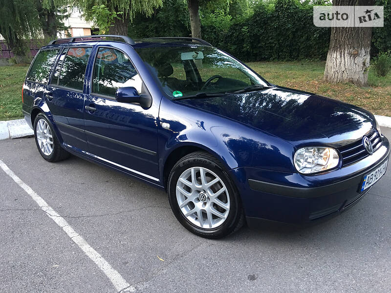Універсал Volkswagen Golf 2000 в Вінниці