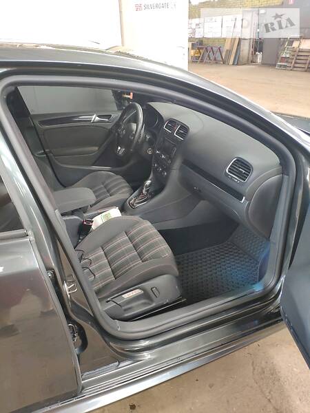 Хетчбек Volkswagen Golf 2012 в Києві