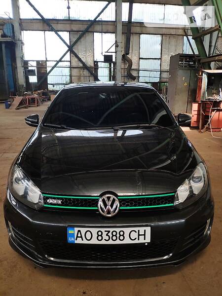 Хетчбек Volkswagen Golf 2012 в Києві