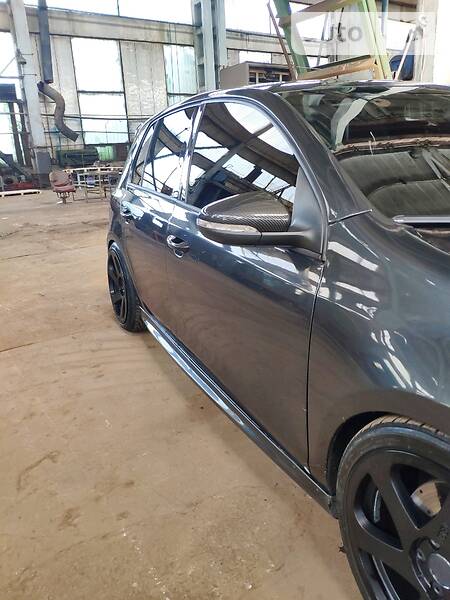 Хетчбек Volkswagen Golf 2012 в Києві