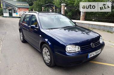 Універсал Volkswagen Golf 2001 в Могилів-Подільському