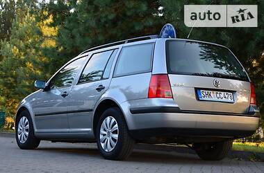 Универсал Volkswagen Golf 2003 в Бориславе