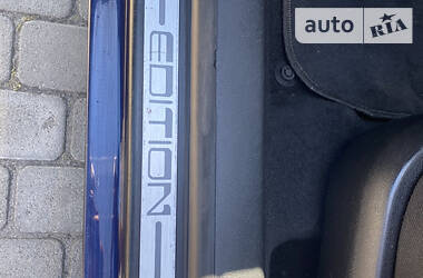 Хетчбек Volkswagen Golf 2001 в 