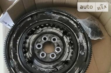 Хетчбек Volkswagen Golf 2012 в 