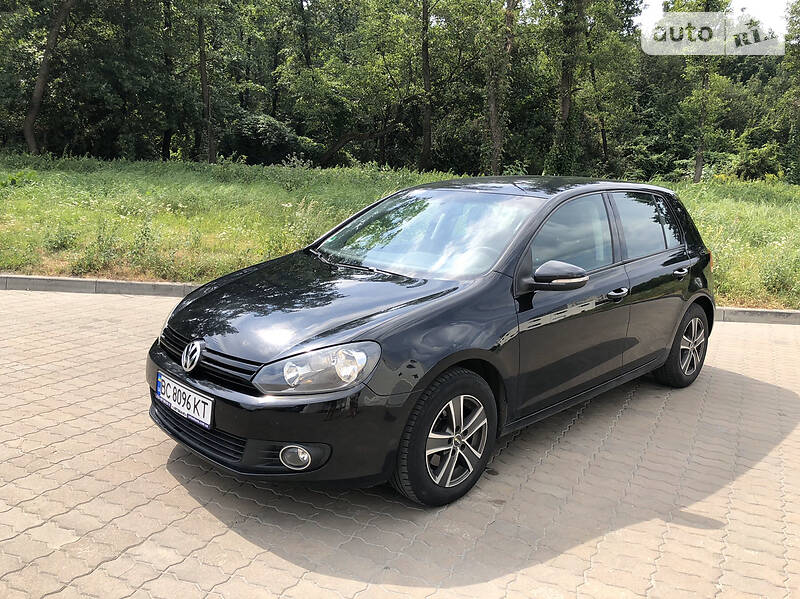 Хетчбек Volkswagen Golf 2009 в Львові