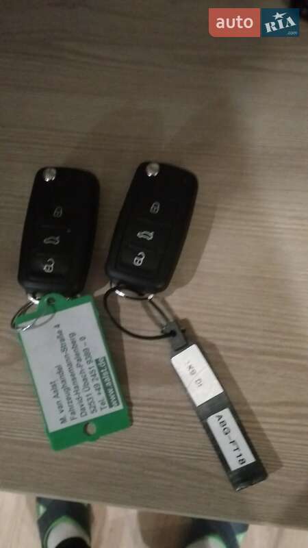 Універсал Volkswagen Golf 2013 в Житомирі