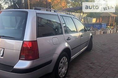 Універсал Volkswagen Golf 2000 в 