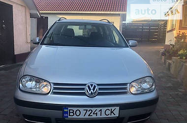 Універсал Volkswagen Golf 2000 в 
