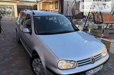 Універсал Volkswagen Golf 2000 в 
