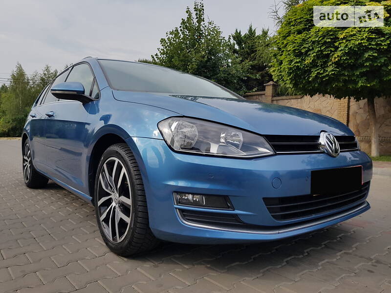 Універсал Volkswagen Golf 2015 в 