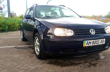 Універсал Volkswagen Golf 2000 в 