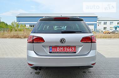 Універсал Volkswagen Golf 2014 в 