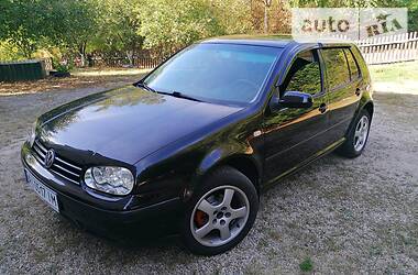 Хэтчбек Volkswagen Golf 1999 в Богуславе