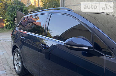 Універсал Volkswagen Golf 2015 в 