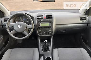 Хетчбек Volkswagen Golf 2004 в 