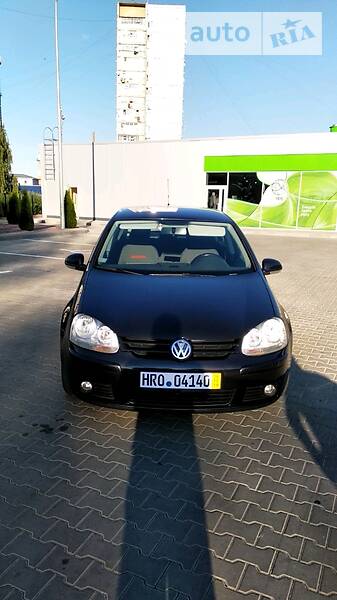 Хетчбек Volkswagen Golf 2006 в Житомирі