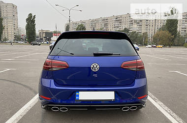 Хэтчбек Volkswagen Golf 2018 в Харькове