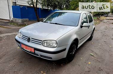 Хэтчбек Volkswagen Golf 2000 в Полтаве