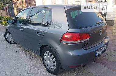 Хэтчбек Volkswagen Golf 2011 в Мариуполе