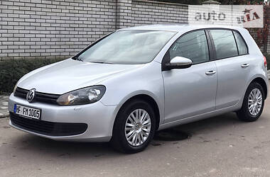 Хэтчбек Volkswagen Golf 2011 в Житомире