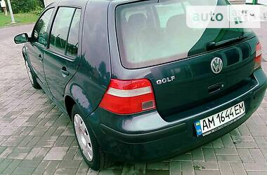 Хетчбек Volkswagen Golf 2003 в Слов'янську