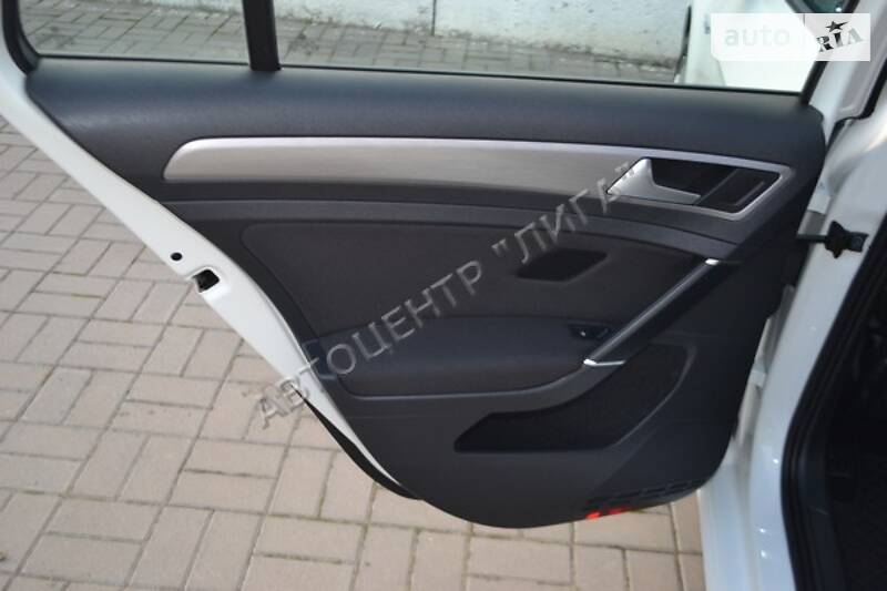 Универсал Volkswagen Golf 2015 в Хмельницком