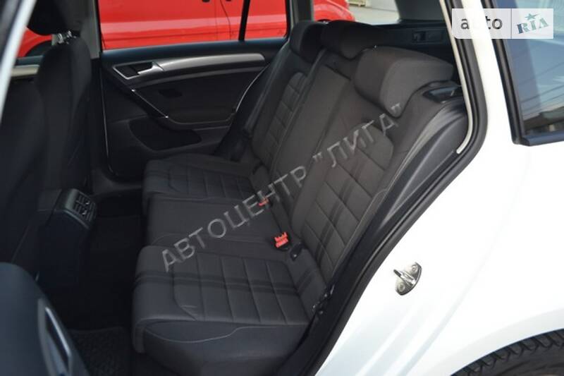 Универсал Volkswagen Golf 2015 в Хмельницком
