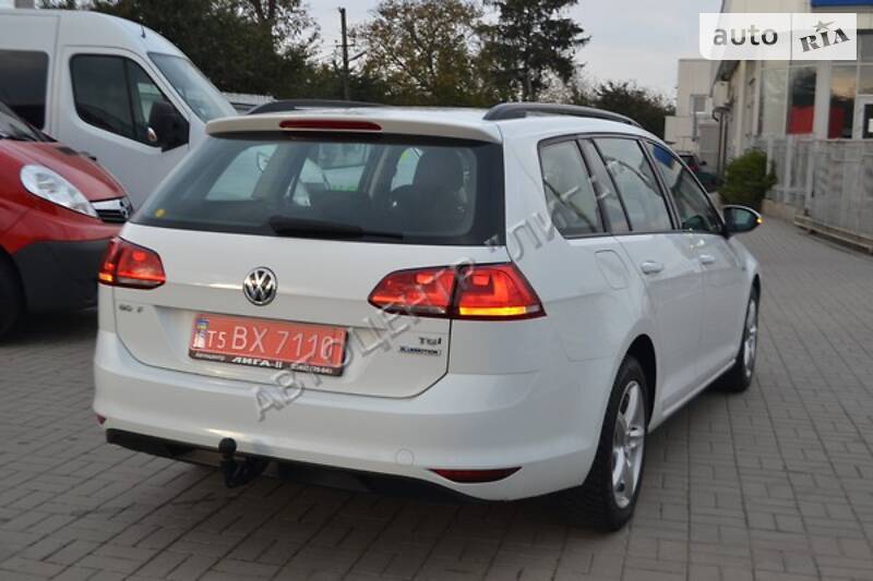Универсал Volkswagen Golf 2015 в Хмельницком