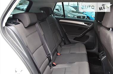 Хэтчбек Volkswagen Golf 2015 в 