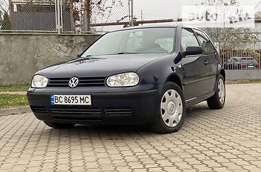 Хэтчбек Volkswagen Golf 2001 в Львове