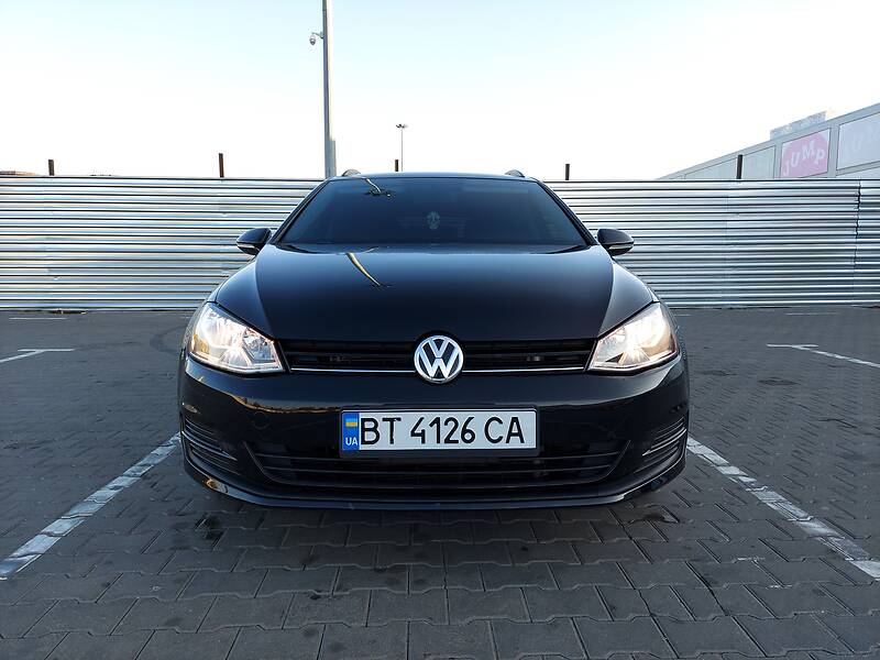 Універсал Volkswagen Golf 2015 в Херсоні