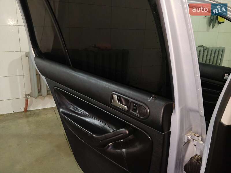 Хетчбек Volkswagen Golf 1999 в Хмельницькому