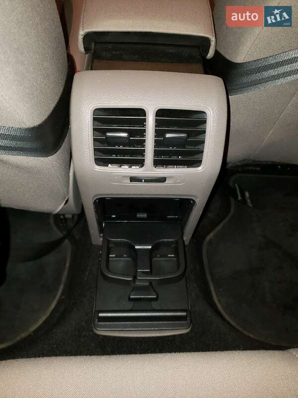 Хэтчбек Volkswagen Golf 2009 в Харькове