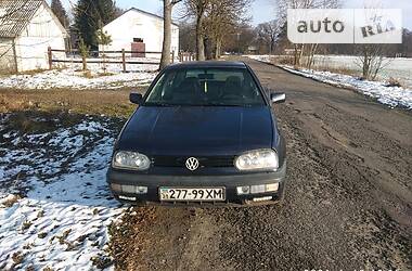 Хэтчбек Volkswagen Golf 1996 в Дубровице