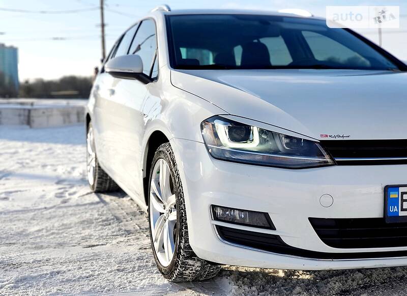 Універсал Volkswagen Golf 2015 в Хмельницькому